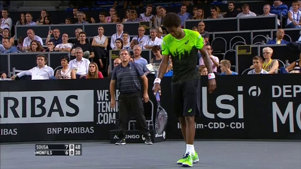 Sousa affonda Monfils - Metz, semifinale