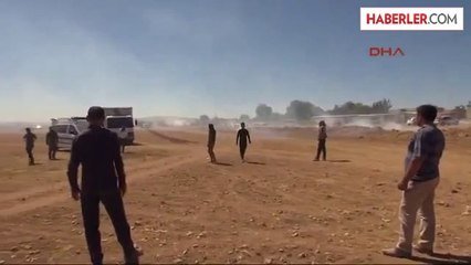 Suruç'a Giden Bakanlara Taş ve Pet Şişe Fırlattılar