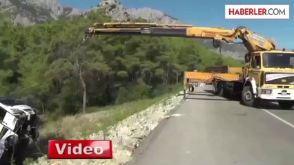 Tur Otobüsü Şarampole Yuvarlandı