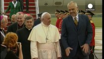ورود پاپ به آلبانی تحت تدابیر شدید امنیتی