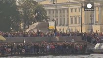 Cruzador russo Aurora diz adeus à marinha russa