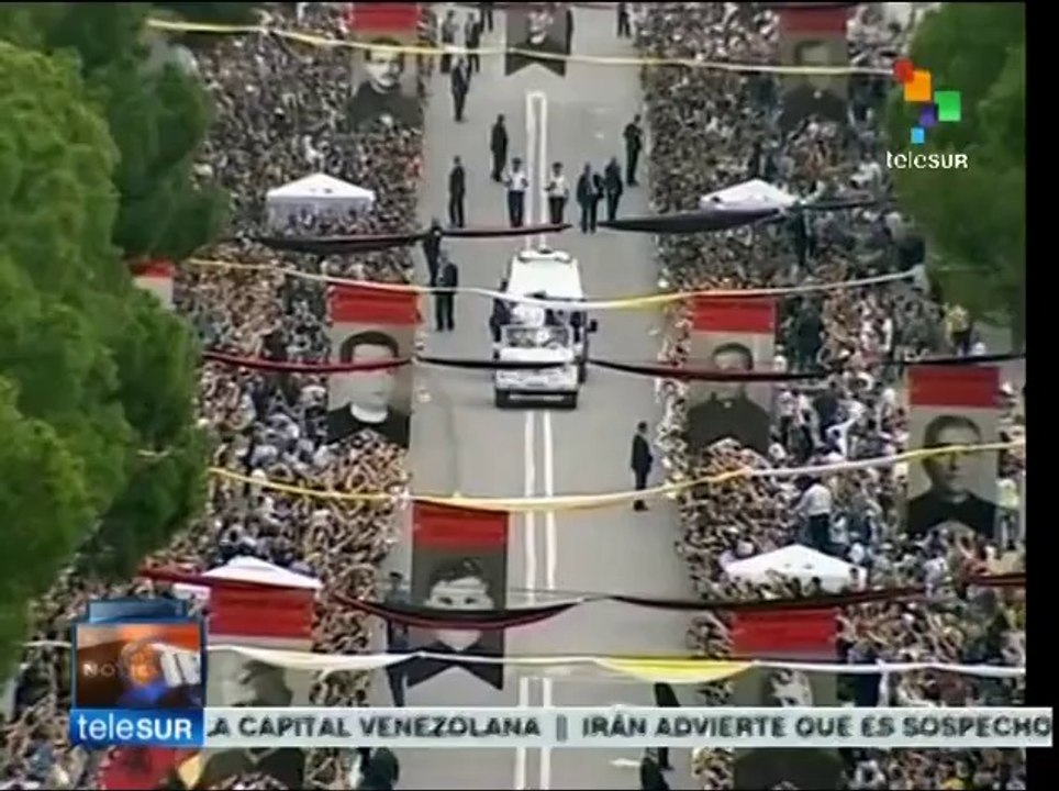 Papa Francisco elogia convivencia de católicos y musulmanes en Albania