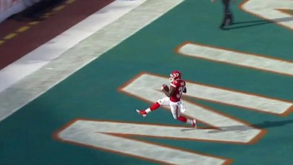 Knile Davis Breaks Free for 21-Yard Touchdown 🚀