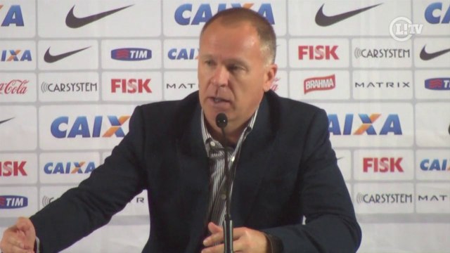 Mano rasga elogios à promessa do Corinthians