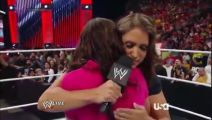 STEPHANIE MCMAHON SETS UP BRIE BELLA