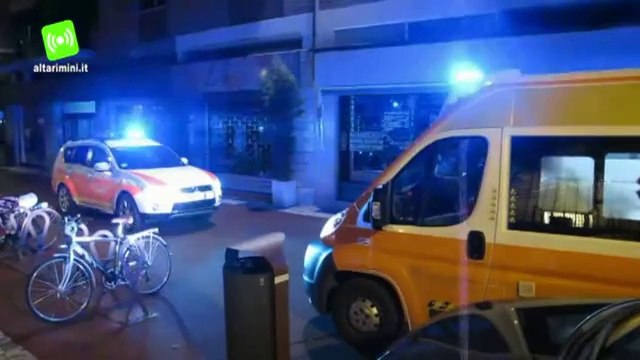 Giovane aggredito in centro Rimini, condizioni non sono gravi