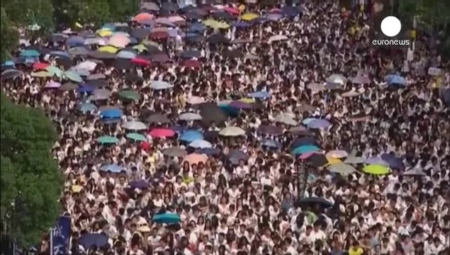 Hong Kong: estudantes contestam política de Pequim