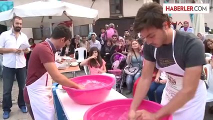 Erkekler Bulaşık Yıkadı, Kadınlar Oynadı