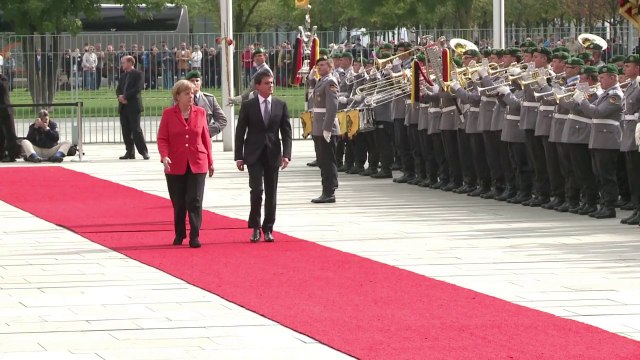 Valls chez Merkel pour dissiper désaccords sur l'économie