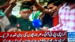 samma news Pakistan Tehreek-e-Insaf Karachi main k Jalsa main Bachay bhi