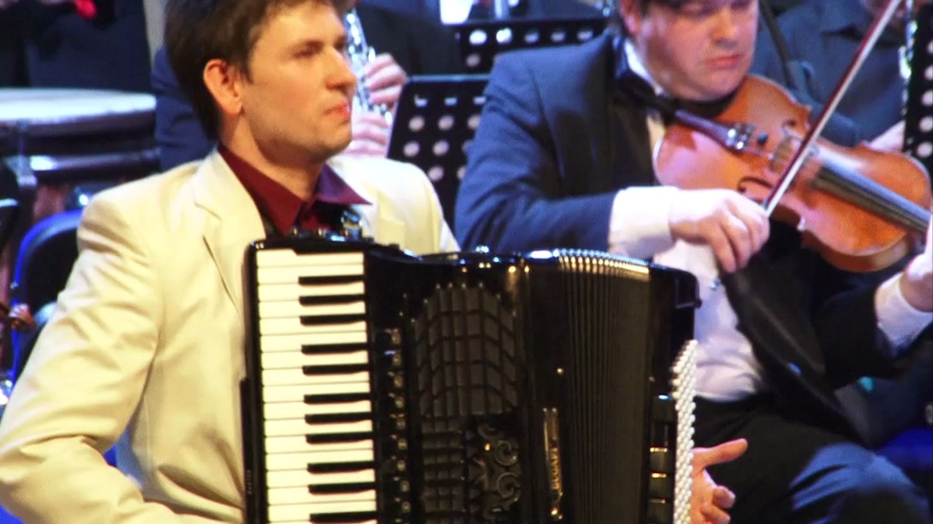 ⁣A.Poeluev and R.Molinelli - tango Black Eyes