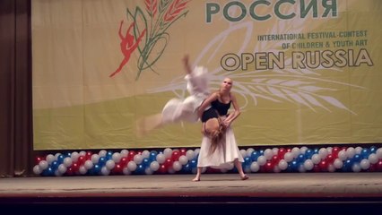 Виктория и Анастасия Михалец