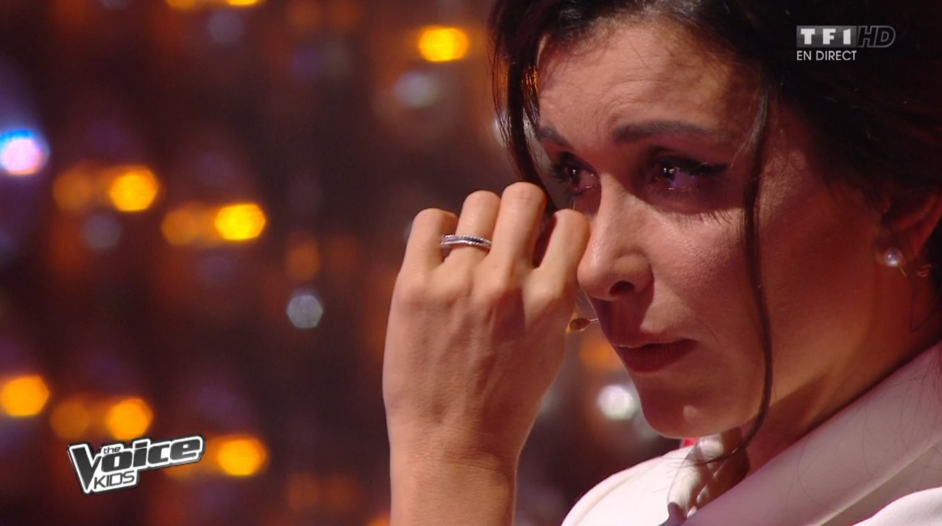 Jenifer bật khóc trực tiếp trên TF1 - ZAPPING PEOPLE 22/09/2014 - Video Dailymotion