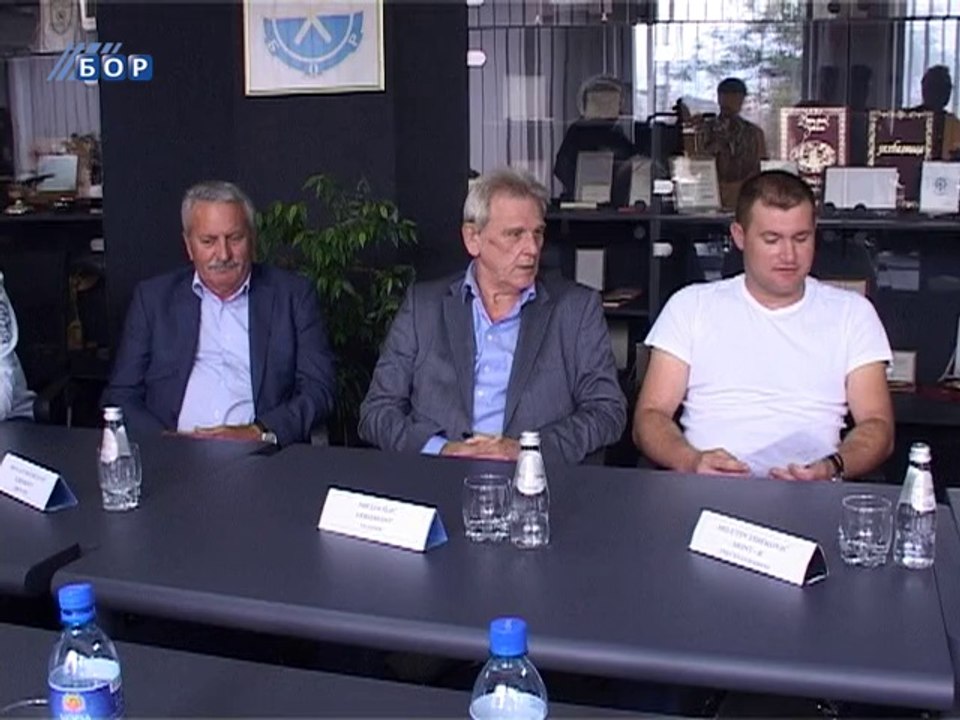 Nagrađeni najbolji izvođači na projektu Nova topionica RTB-a Bor, 22. septembar 2014. (RTV Bor)