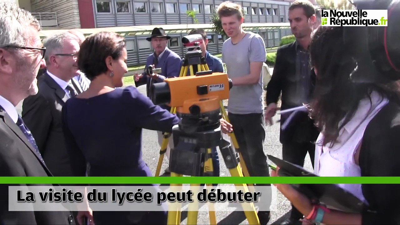 VIDEO. Saint-Pierre-des-Corps : Najat Vallaud-Belkacem en visite au lycée Martin-Nadaud