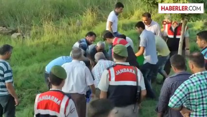 Koyun Otlatırken Üzerine Otomobil Düşen Genç Çift Öldü, 2 Yaralı