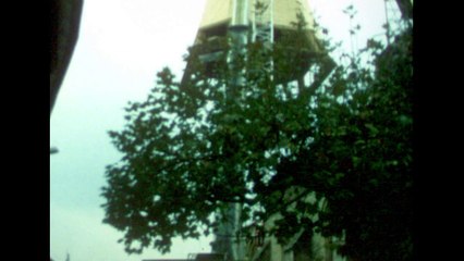 Sérignac sur Garonne en 1988, le montage de la flèche torse