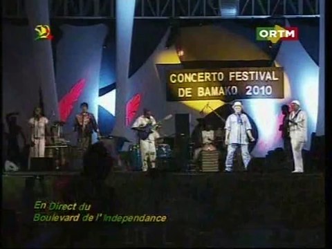 Salif Keitá LIVE à Bamako 2010, 50 ans Independence MALI.
