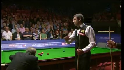 Ronnie O'Sullivan tells Referee to get his eyes tested!