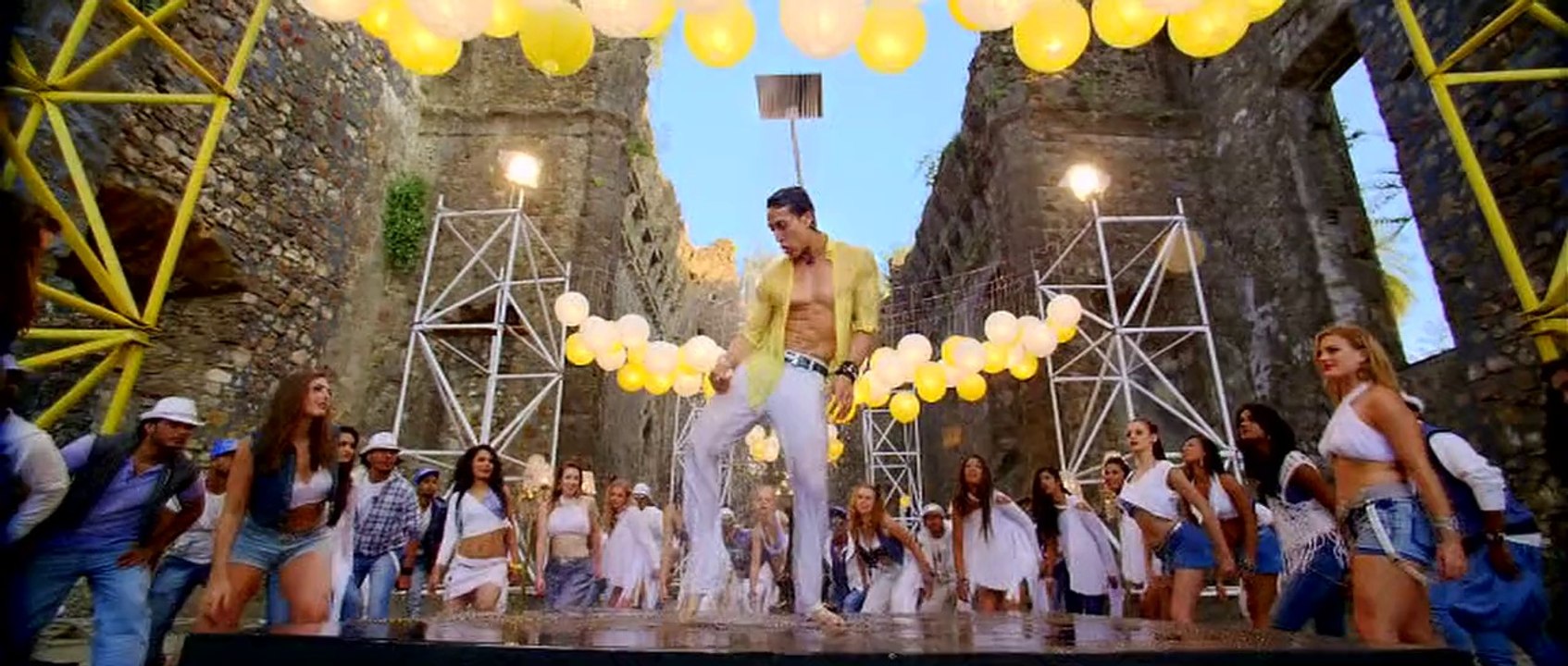 Whistle Baja-Heropanti 2014 720p HDRip x264 AAC...