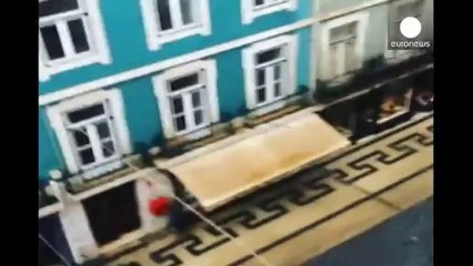 Lisboa enfrenta inundações repentinas