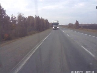 Face à face avec un camion : gros crash en russie!