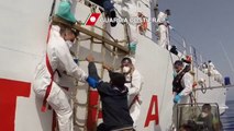 Messina - La Guardia Costiera salva donne e bambini (22.09.14)