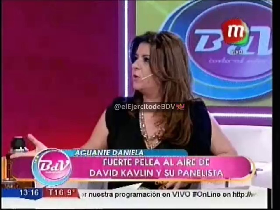 Escándalo al aire entre un conductor y una panelista