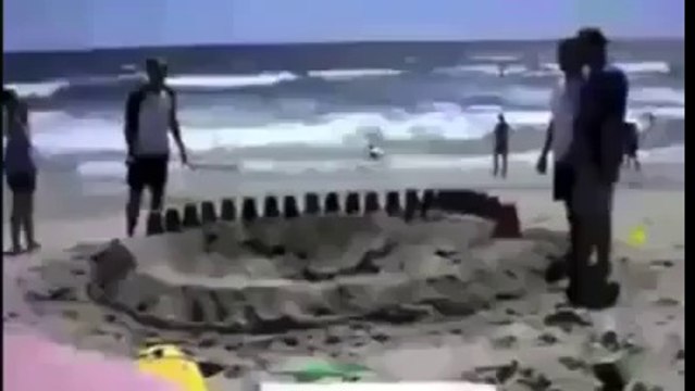 Il disparait dans le sable, effet d'optique, fake ?
