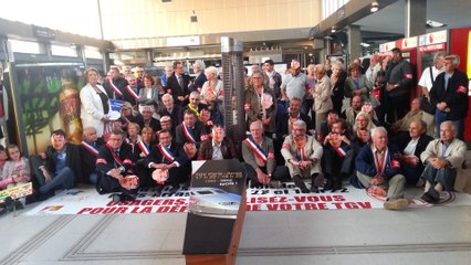 Arras: le cercueil des TGV Paris-Arras de 17 h 22 et 18 h 22