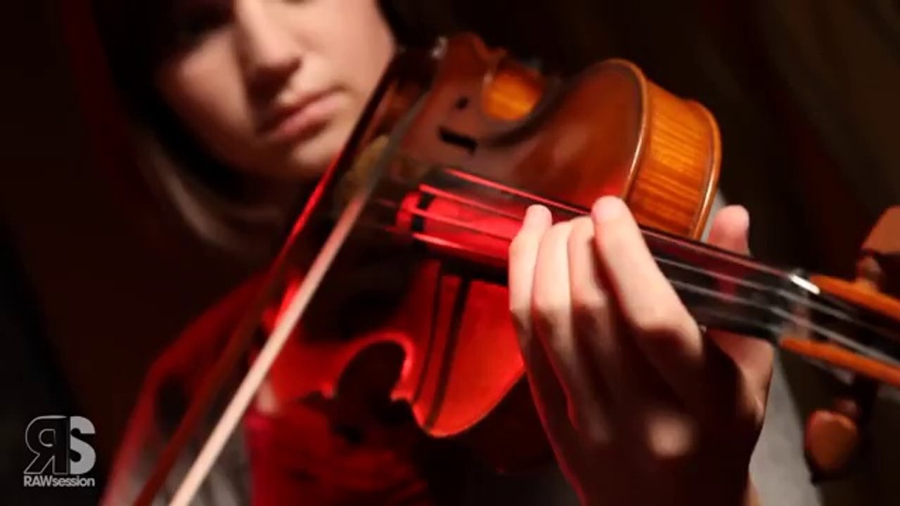 Me singing _What Hurts The Most_ by Rascal Flatts - @RAWsession Cover