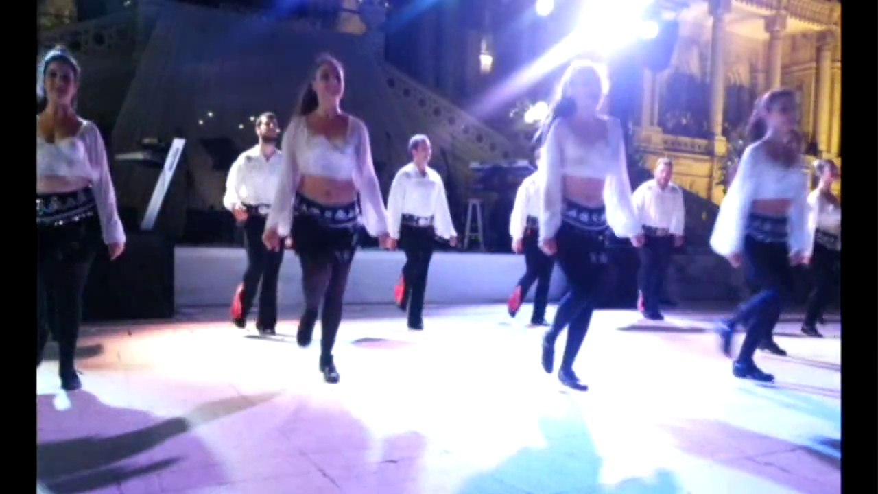 Turkish İstanbul Dinner and 1001 Nights Show & 20 Dancer