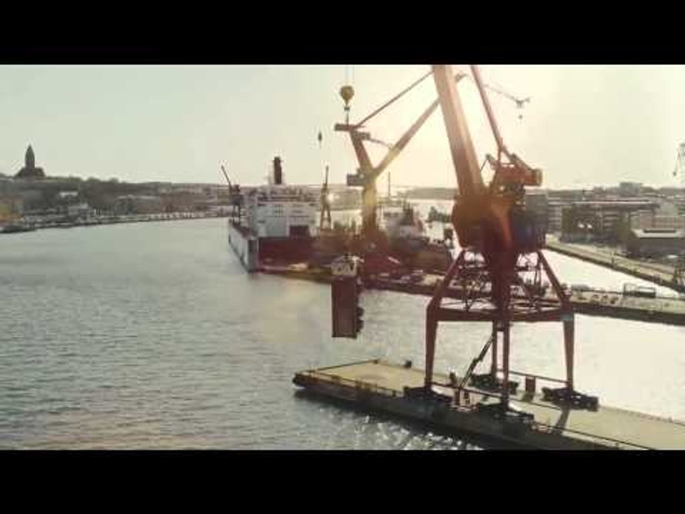 After Epic Split: The Hook ! New Stunt of Volvo