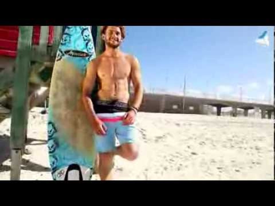 Sexy Beachwear -- Making of Fotoshooting Strandfarbe - LOOX Magazin