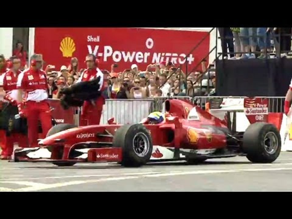 Felipe Massa in: Ferrari gibt Vollgas ! - Ferrari with Power !