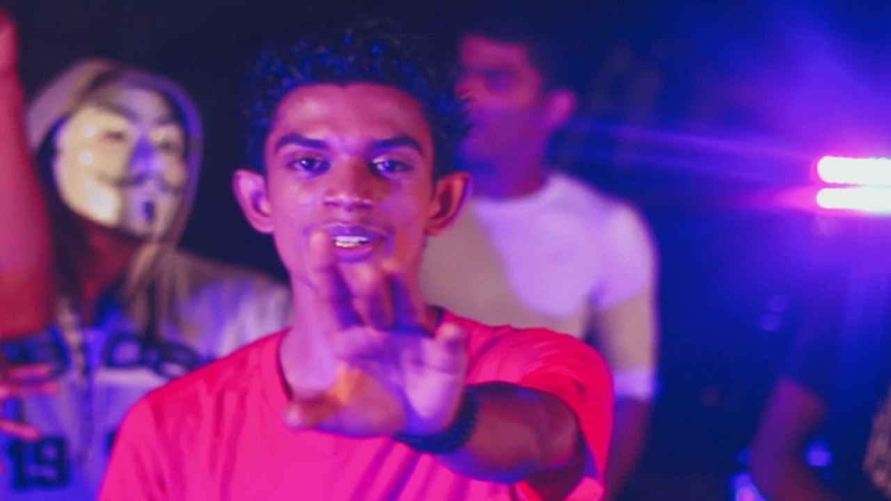 Oya Adareta Man - Malin V