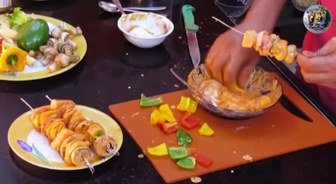 Paneer Tikka Pizza - A delicious Itaian cusine with Indian Flavour by F3 Bachelors Cooking