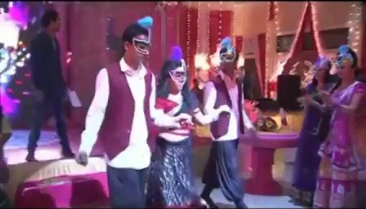 Aur Pyaar Ho Gaya : Raj & Avni's Sangeet ceremony