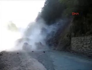 Rize'de heyelan anı