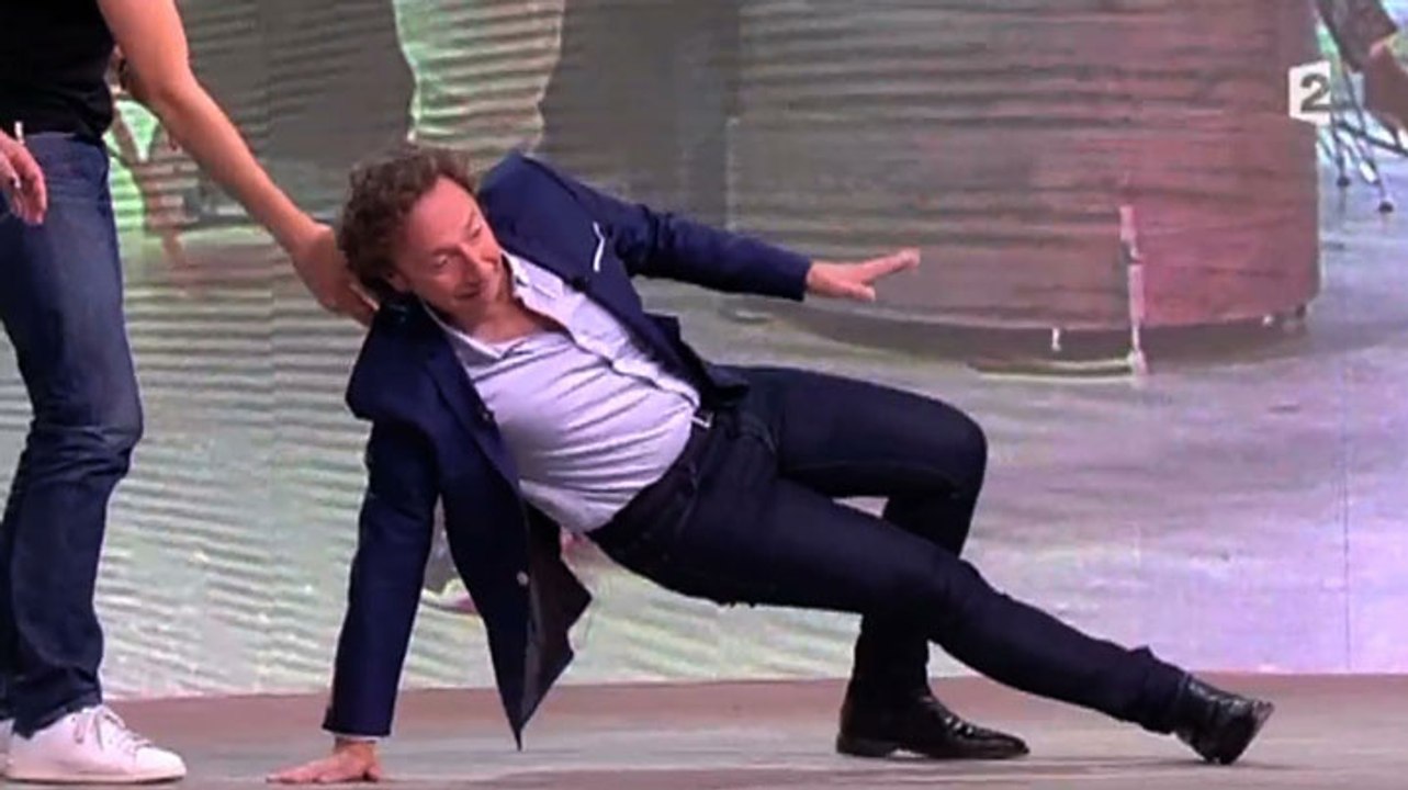 Zapping du 23/09 : Stéphane Bern, roi du hip-hop