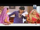 Diya Aur Baati Hum 24th September 2014 Haat Mai Bandha Raksha Ka Dhaga www.apnicommunity.com