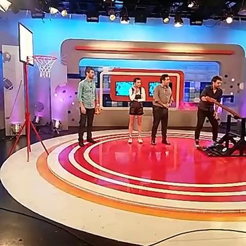 Pedro en Concentrados juega al Básquet Loco y le gana a el loco Montenegro vine de Concentrado en Red - 22 de Septiembre