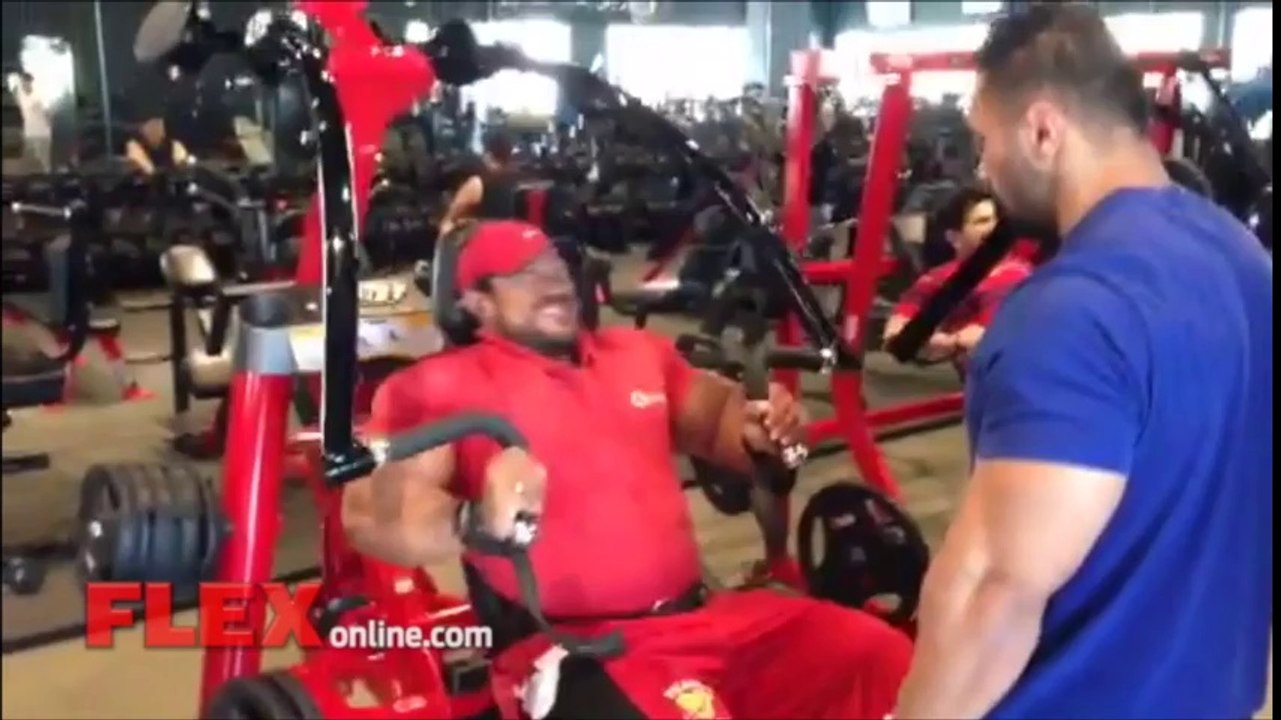 Roelly Winklaar Trains One Week Before the 2014 Olympia