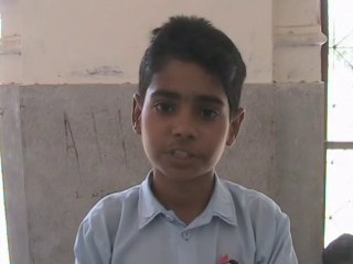 Sots for More thane 100 year old Govt High School in the middle of city could be dangerous for children life due to its poor condition Bwp