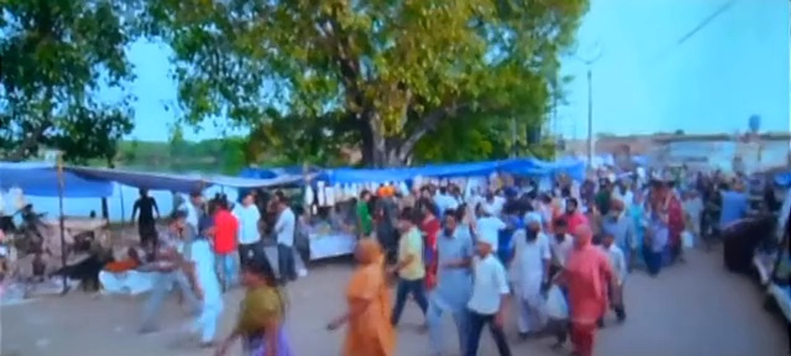 vlc-record-2014-08-10-11h50m22s-Mr & Mrs 420 (2014) PUNJABI 1CD DVDSCR X264 AAC MP4 ( Video Cleaned) [CHAUDHARY].mp4-