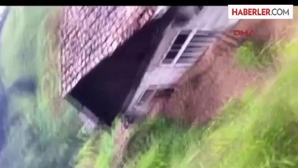 Toprak Kayması Sonucu Evin İçi Çamur Doldu