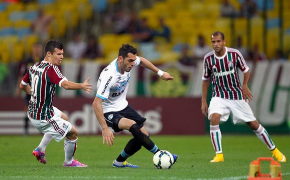 Flu sente falta de Conca e não sai do zero com Grêmio