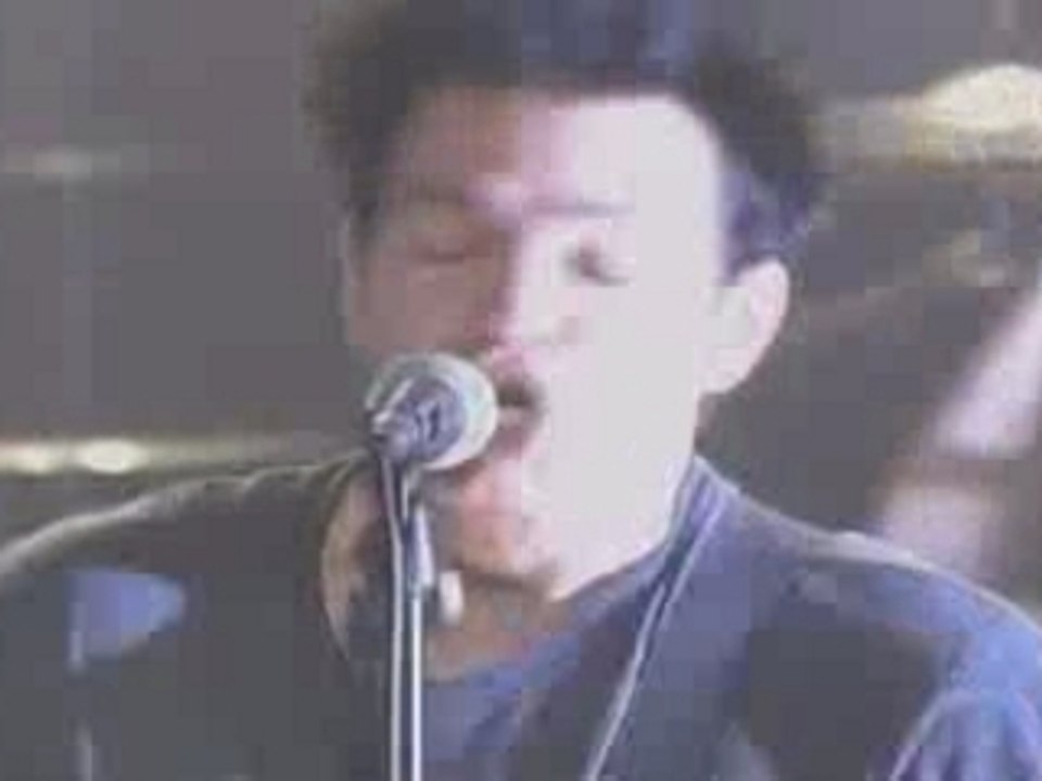 Sum 41 - Still Waiting (Live On Mad TV)