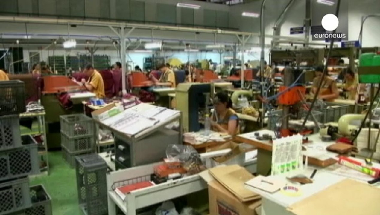 Португалия: минимальную зарплату наконец повысили — на 20 евро