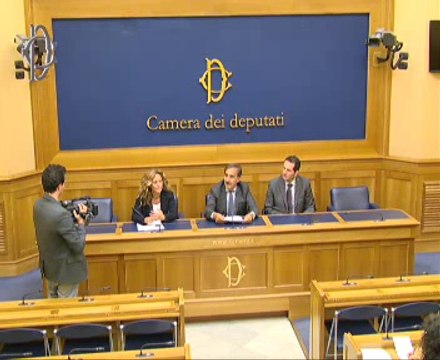 Roma - Vilipendio - Conferenza stampa di Ignazio La Russa (24.09.14)